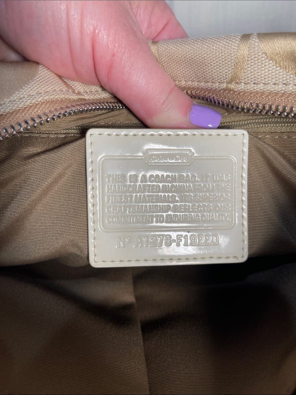Coach Beige Signature Crossbody Shoulder Bag with Chalk Trim NWT F19220 - Picture 8 of 9